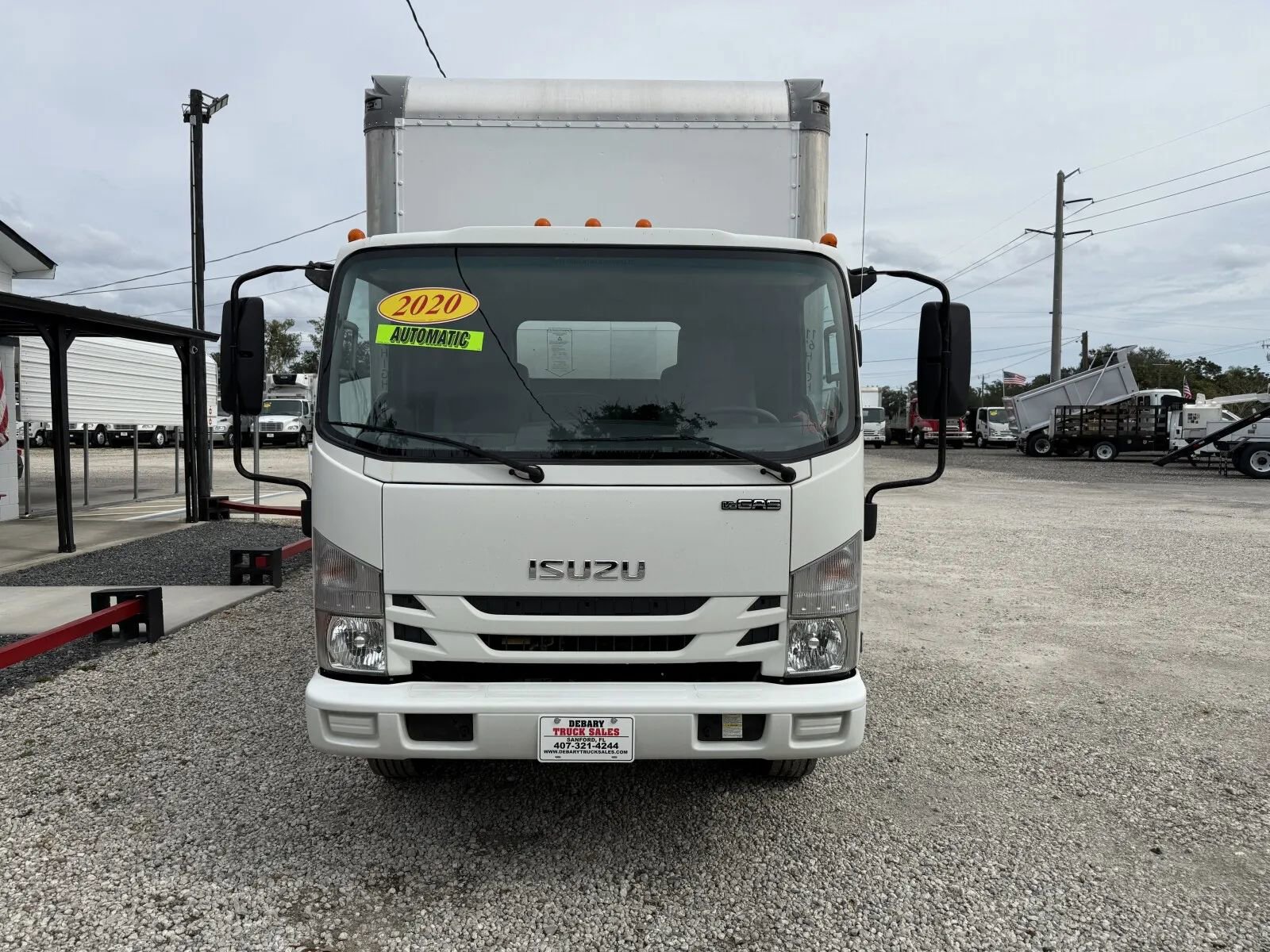 Used 2020 Isuzu NPR image 2