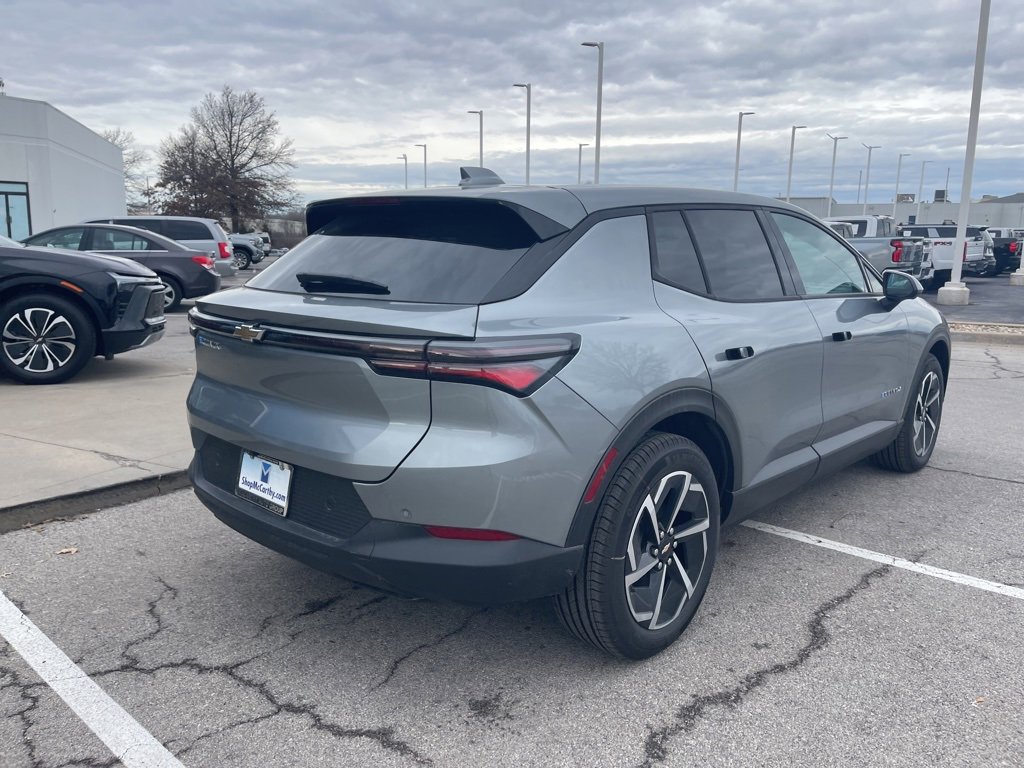 New 2026 Chevrolet Equinox EV LT w/ Comfort Package image 3