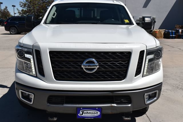 Used 2017 Nissan Titan PRO-4X AWD/4WD image 2