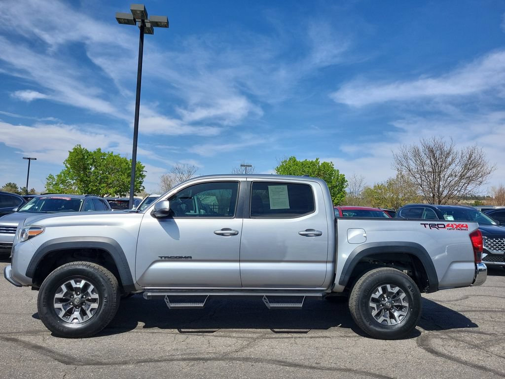 Used 2019 Toyota Tacoma TRD Off-Road w/ Technology Package AWD/4WD image 7
