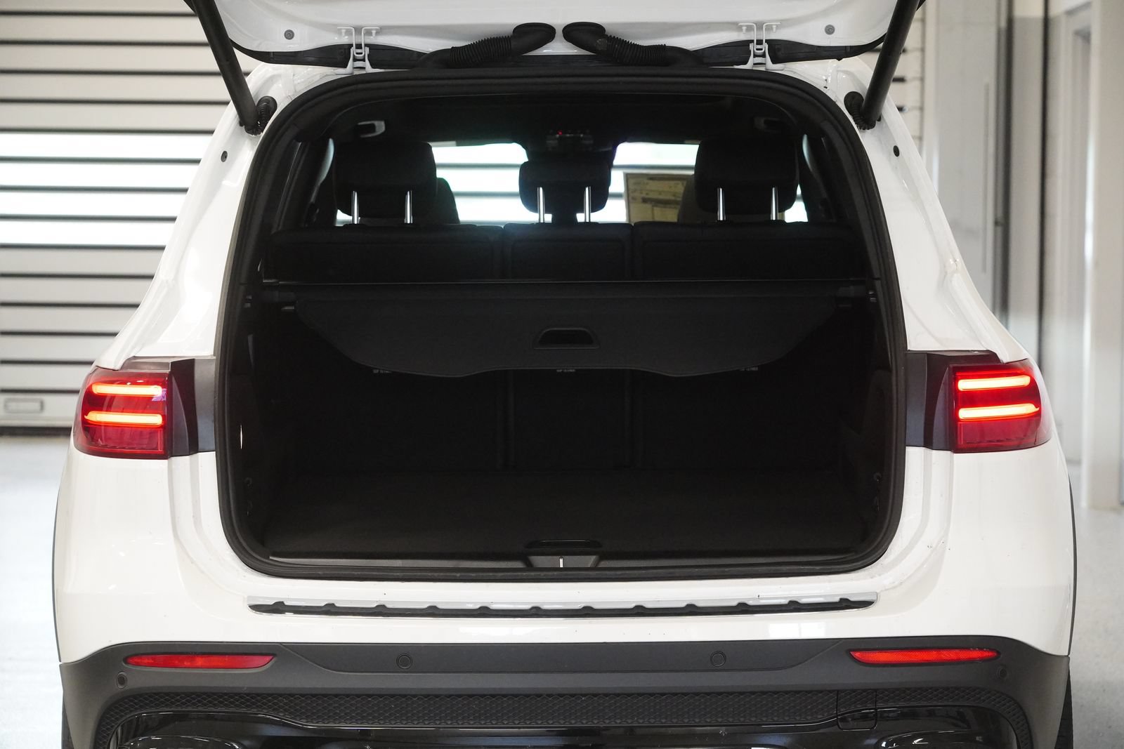 New 2026 Mercedes-Benz GLB 250 4MATIC image 33