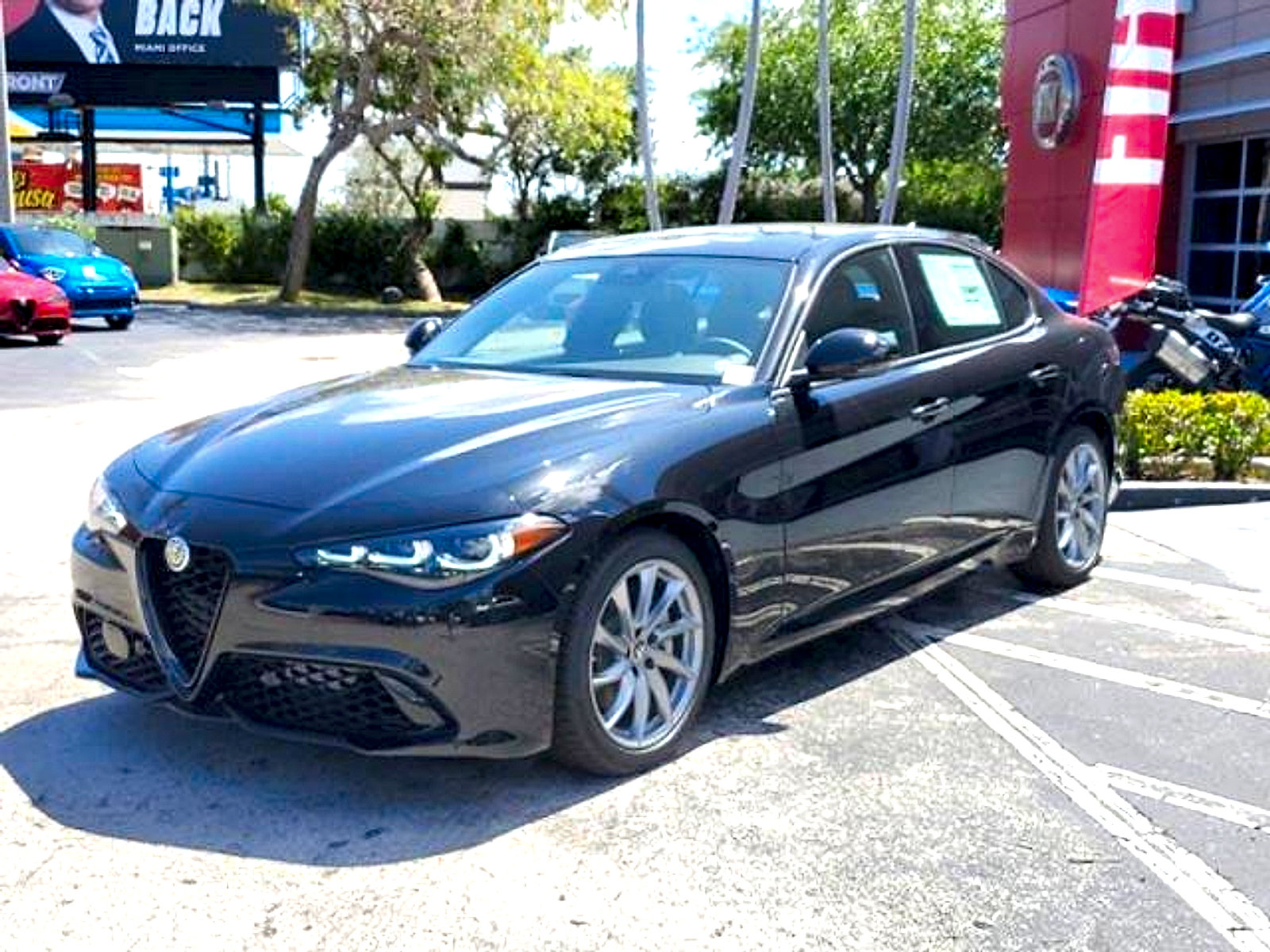 New 2024 Alfa Romeo Giulia Sprint RWD image 2