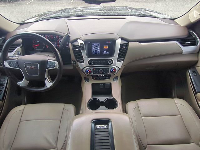 Used 2016 GMC Yukon XL SLT w/ Open Road Package AWD/4WD image 16