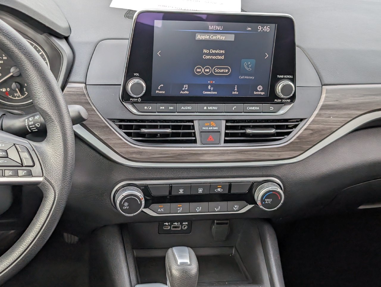 Used 2025 Nissan Altima 2.5 SV FWD image 12