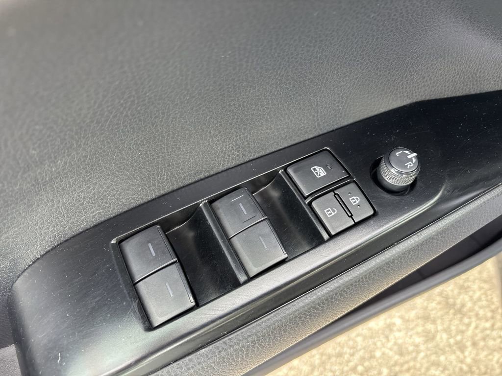 Used 2025 Toyota Camry LE image 25