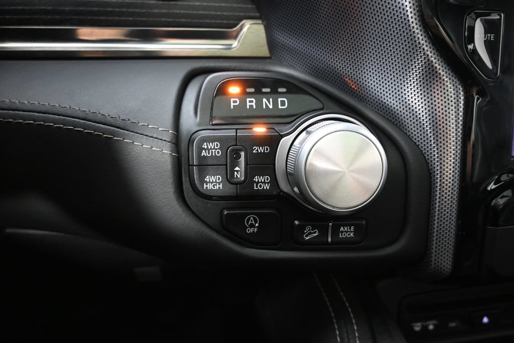 Used 2019 RAM 1500 Limited AWD/4WD image 34