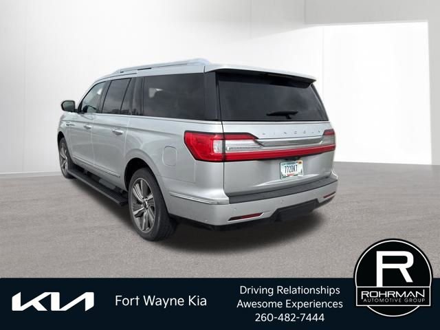 Used 2018 Lincoln Navigator L Reserve w/ Technology Package image 3