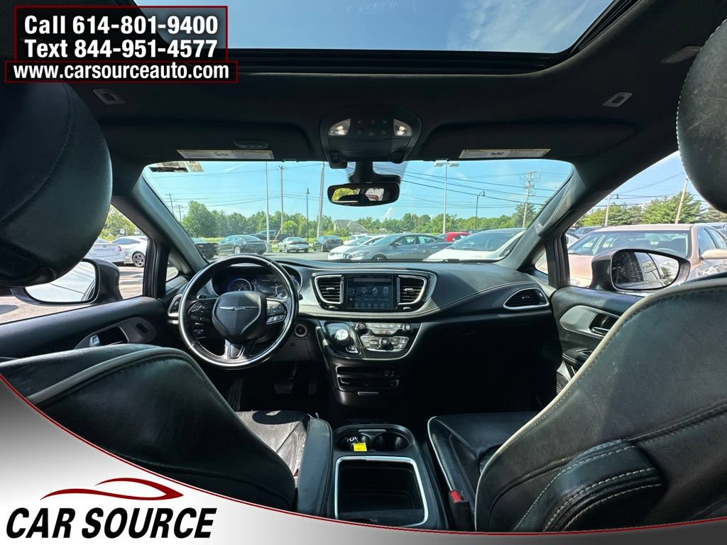 Used 2019 Chrysler Pacifica Limited w/ Advanced Safetytec Group FWD image 23