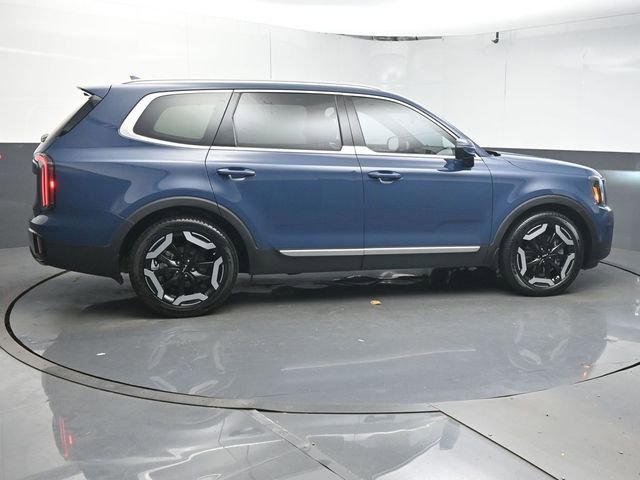 Used 2023 Kia Telluride EX image 8