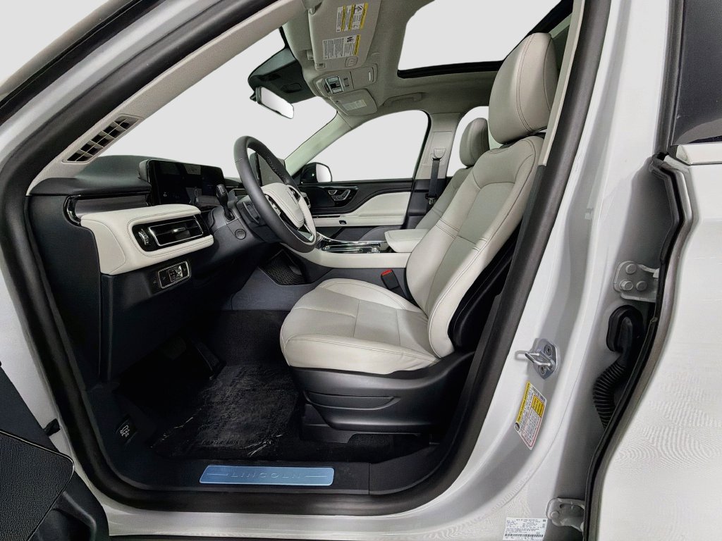 New 2027 Lincoln Aviator 2WD image 21