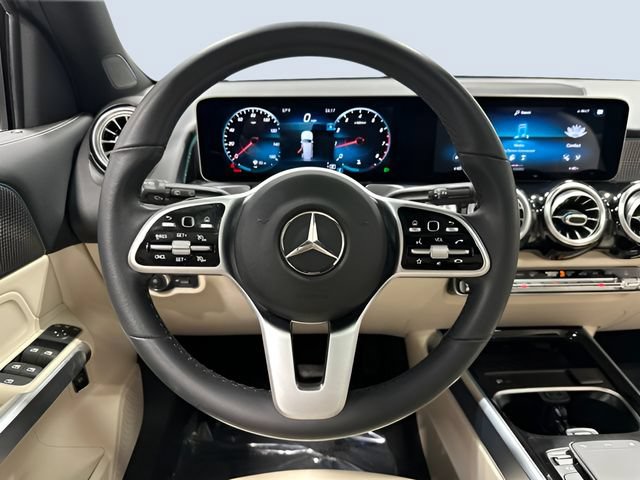 Used 2021 Mercedes-Benz GLB 250 4MATIC image 17