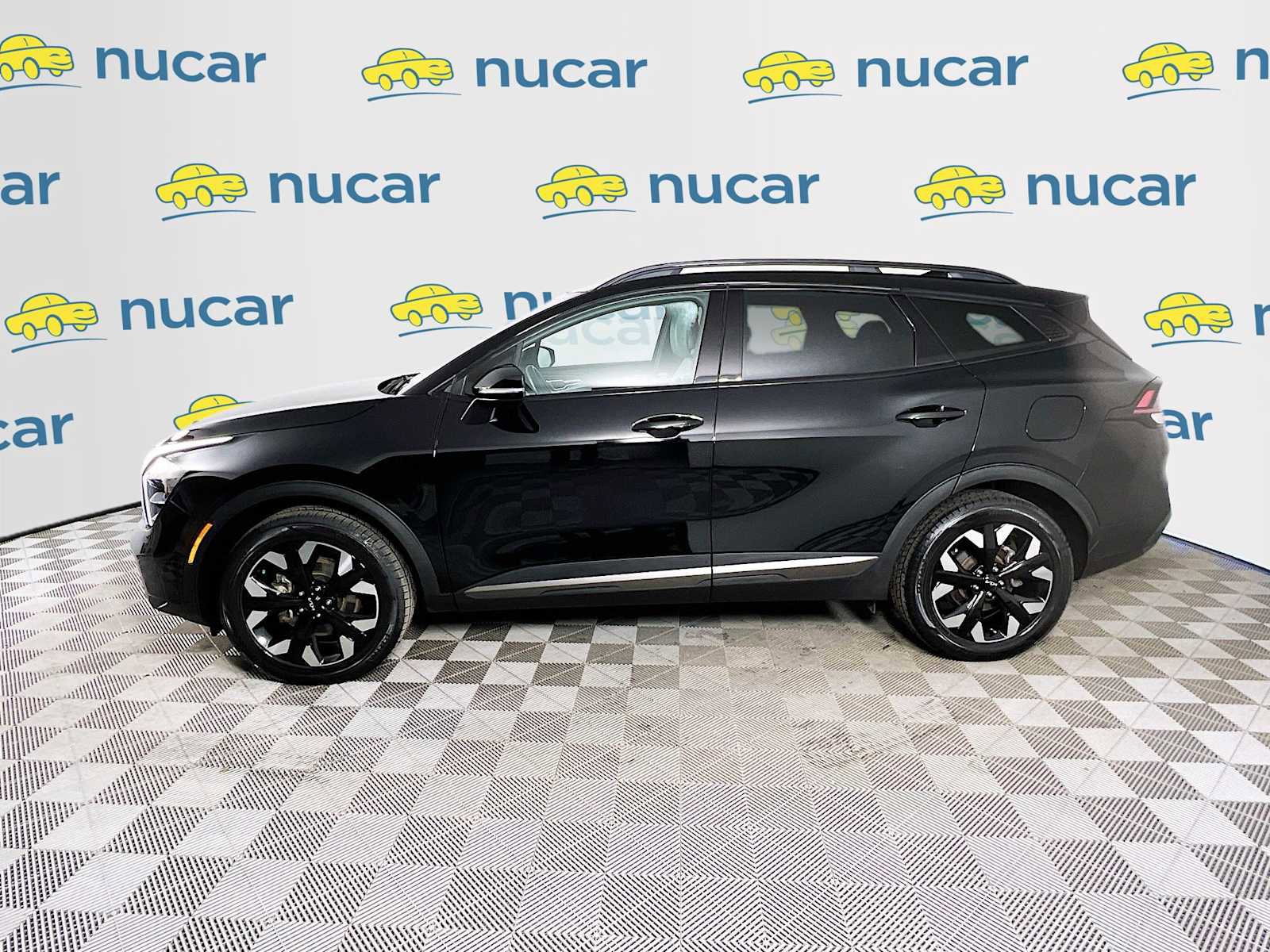 Used 2023 Kia Sportage X-Line w/ X-Line Premium Package image 4