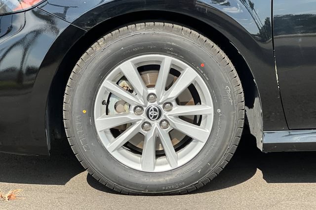 Used 2025 Toyota Camry LE FWD image 35