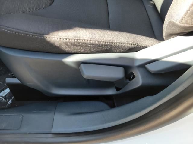 New 2025 Ford Maverick XL w/ Equipment Group 101A image 22