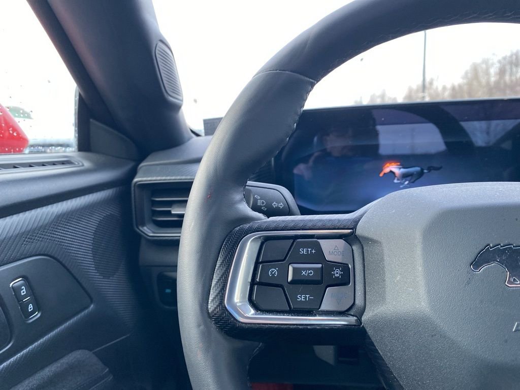 Used 2024 Ford Mustang EcoBoost image 9