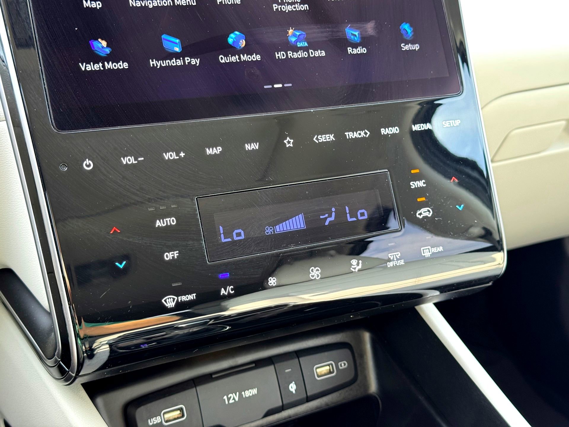 Used 2024 Hyundai Tucson SEL w/ Convenience Package FWD image 26