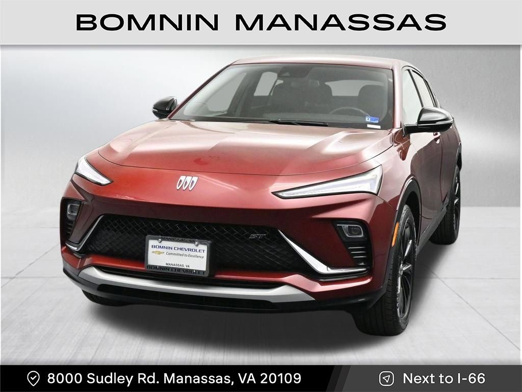 Used 2024 Buick Envista Sport Touring w/ Convenience I Package FWD image 8