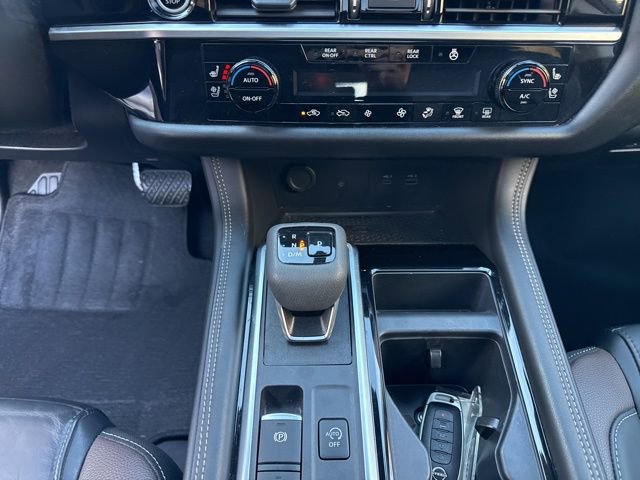 Used 2024 Nissan Pathfinder Platinum w/ Cargo Package image 21