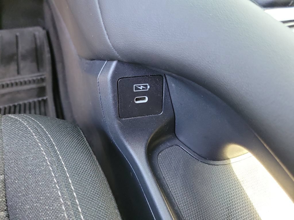 Used 2024 Honda HR-V LX image 32