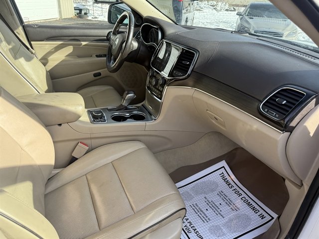 Used 2020 Jeep Grand Cherokee Overland image 50