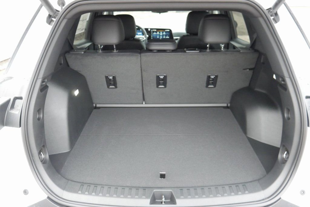 New 2026 Chevrolet Equinox LT w/ Convenience Package II image 26