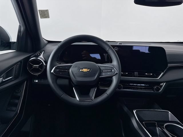 Used 2025 Chevrolet Equinox LT FWD image 23