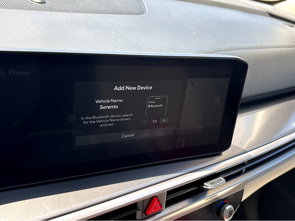 Used 2024 Kia Sorento EX w/ Panoramic Sunroof Package image 8