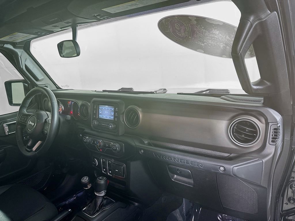 Certified 2019 Jeep Wrangler Sport image 35