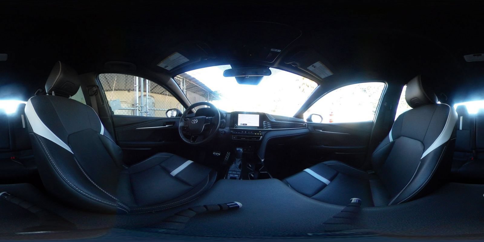 Used 2025 Toyota Camry SE FWD image 41