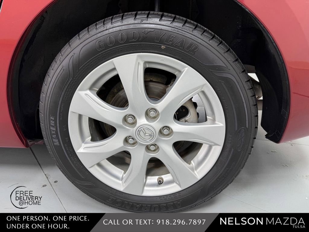 Used 2011 MAZDA MAZDA3 i Touring FWD image 12