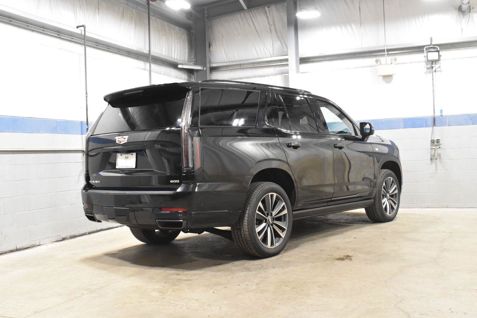 New 2026 Cadillac Escalade Sport AWD/4WD image 17
