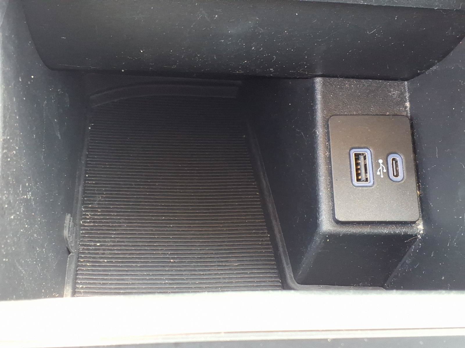Used 2024 Ford Edge SE AWD/4WD image 22