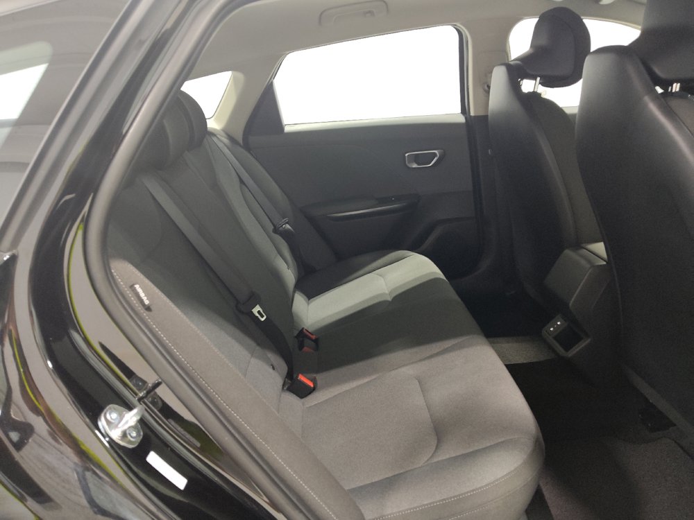 Used 2025 Kia K4 FWD image 19