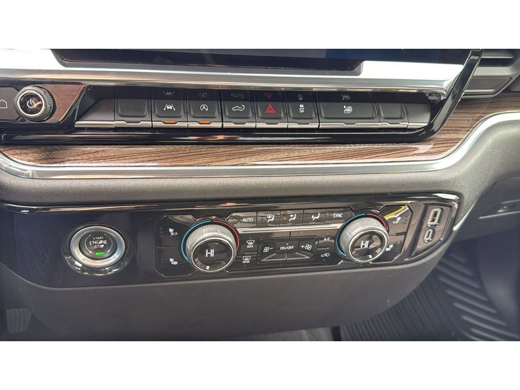 Used 2024 Chevrolet Silverado 1500 LT image 17