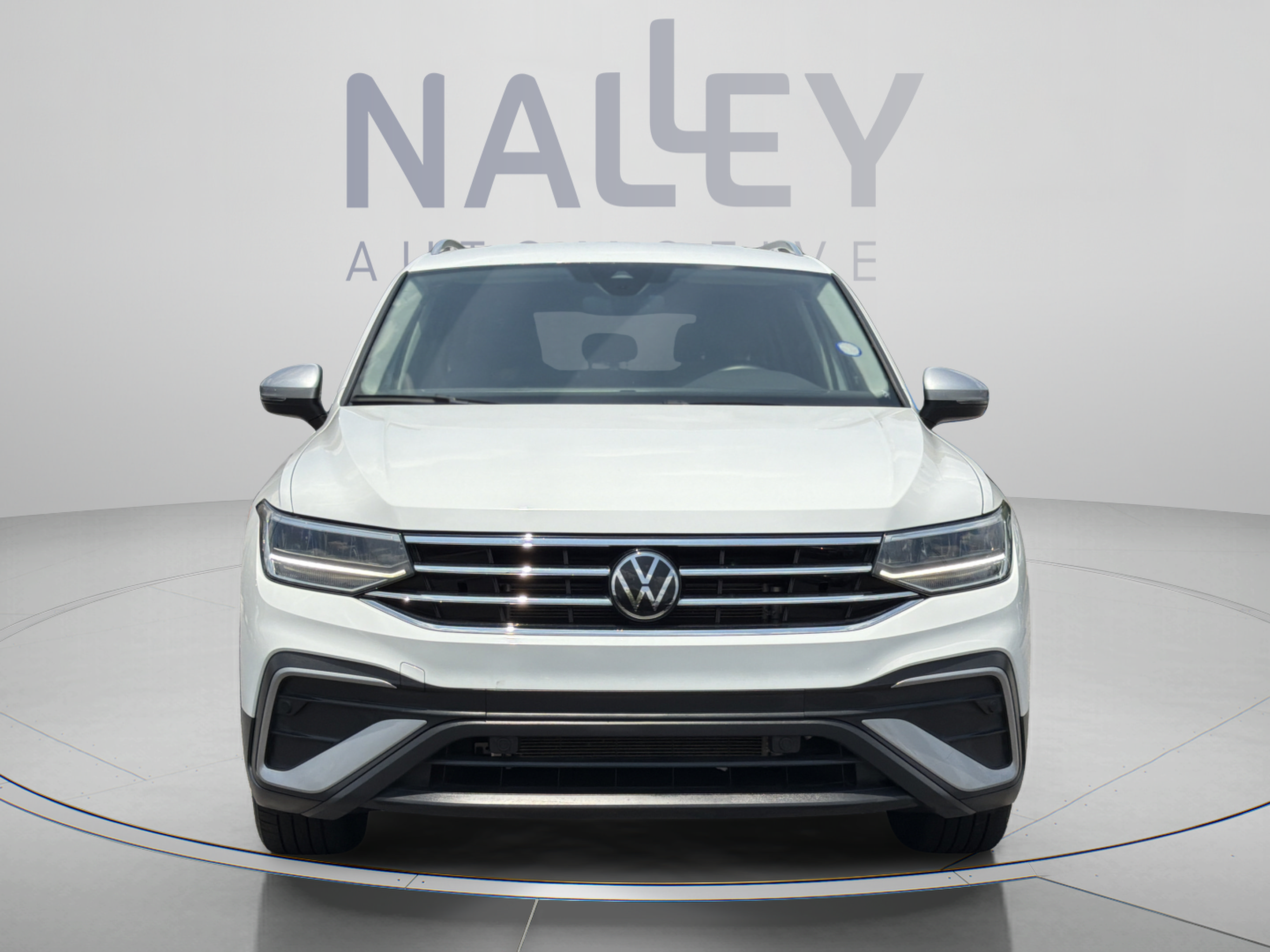 Used 2024 Volkswagen Tiguan Wolfsburg Edition AWD/4WD image 8
