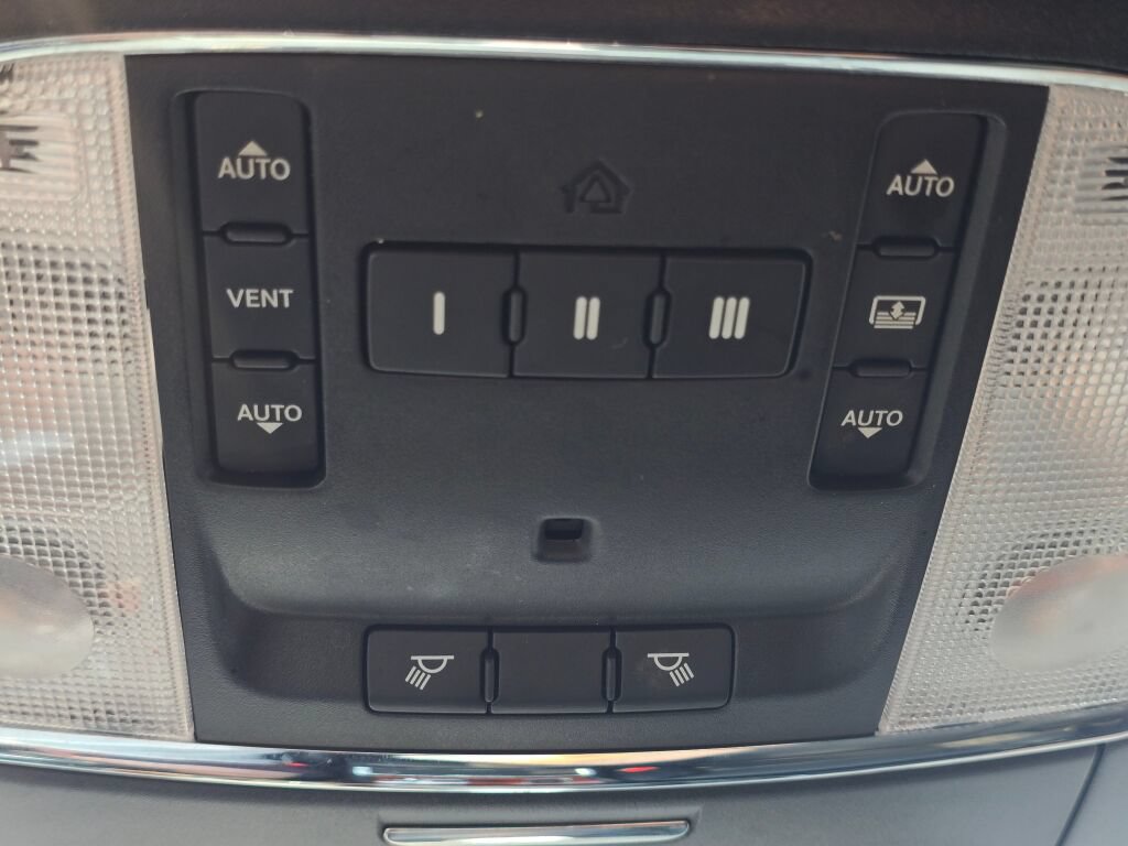 Used 2013 Chrysler 300 Touring w/ Driver Convenience Group RWD image 35