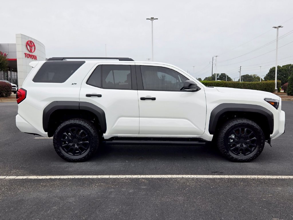 New 2026 Toyota 4Runner SR5 AWD/4WD image 14