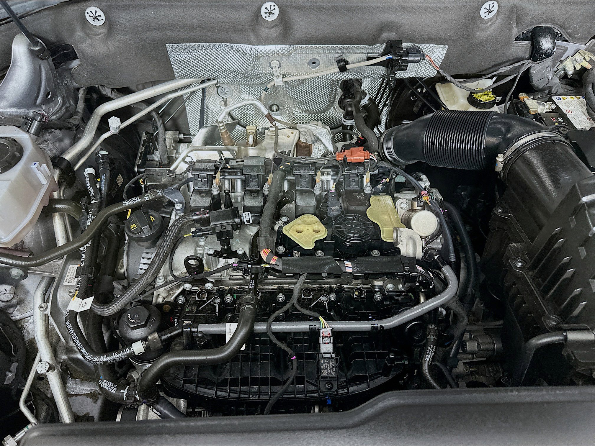 Used 2025 Volkswagen Atlas Cross Sport SE image 34