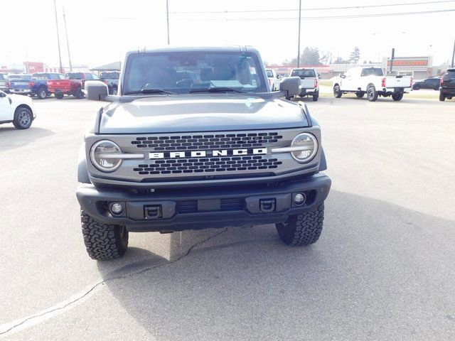 Used 2025 Ford Bronco Badlands image 8