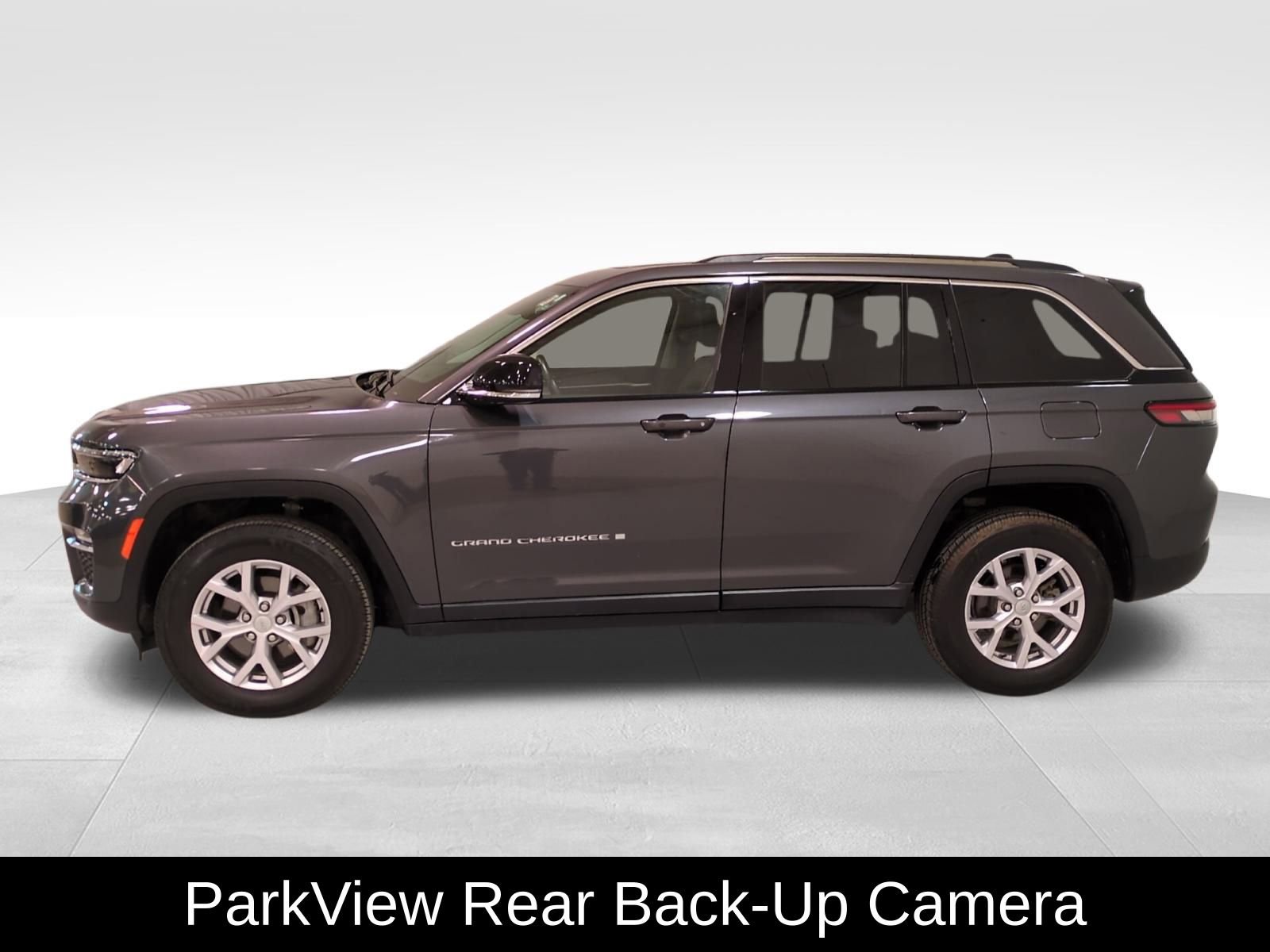 Used 2022 Jeep Grand Cherokee Limited image 7