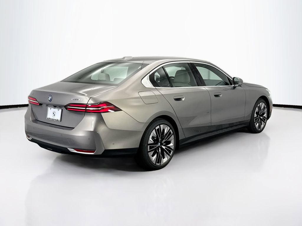 New 2026 BMW i5 eDrive40 w/ Premium Package image 5