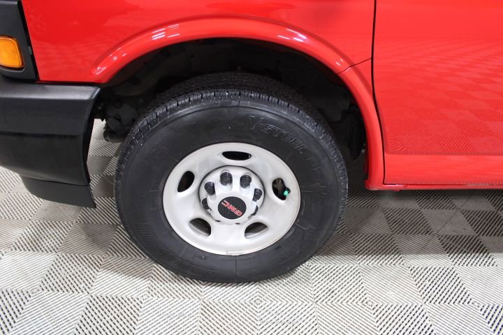 Used 2024 GMC Savana 3500 Extended image 29
