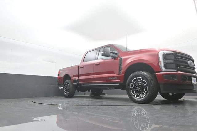 New 2026 Ford F350 Platinum w/ FX4 Off-Road Package AWD/4WD image 32