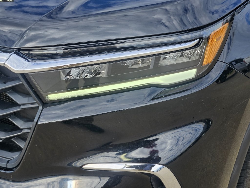 Used 2023 Honda Pilot EX-L image 10