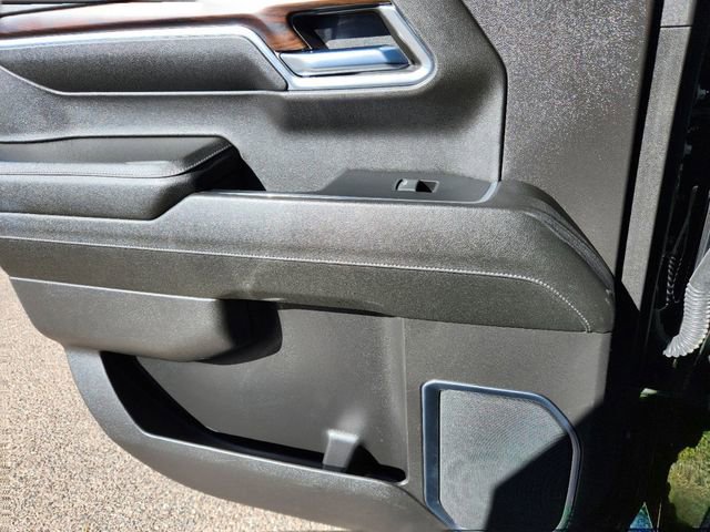 Used 2024 GMC Sierra 1500 SLT image 12