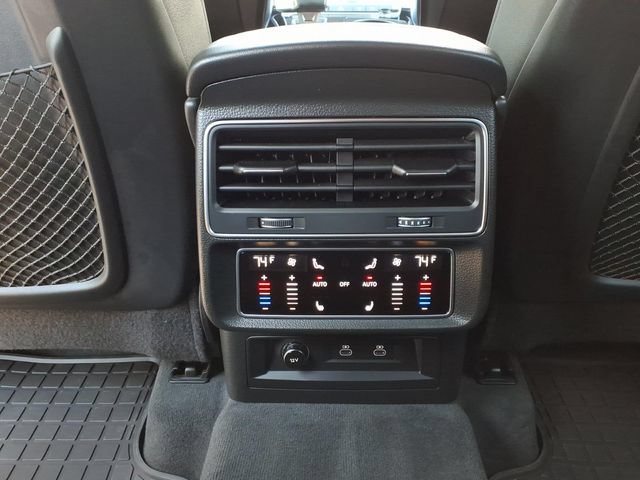 Used 2023 Audi Q7 3.0T Premium Plus AWD/4WD image 25