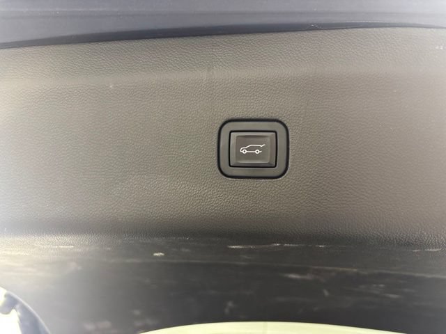 Used 2023 Buick Enclave Essence w/ Experience Buick Package AWD/4WD image 30