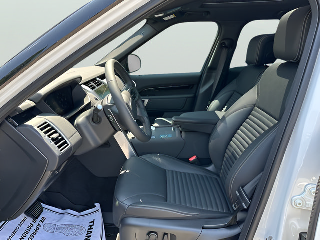 Certified 2025 Land Rover Discovery S AWD/4WD image 17