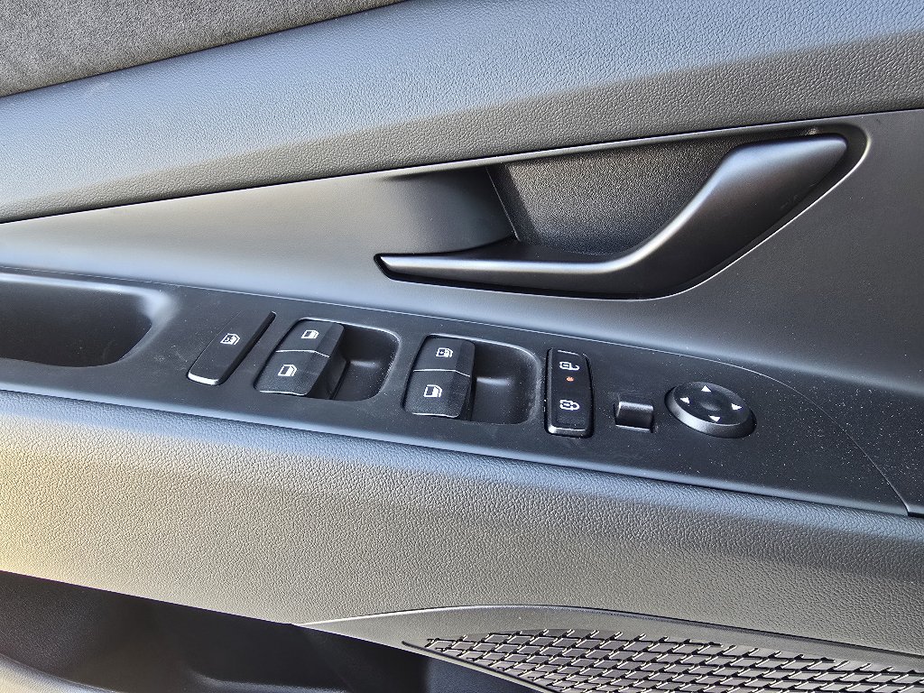New 2026 Hyundai Elantra N FWD image 19