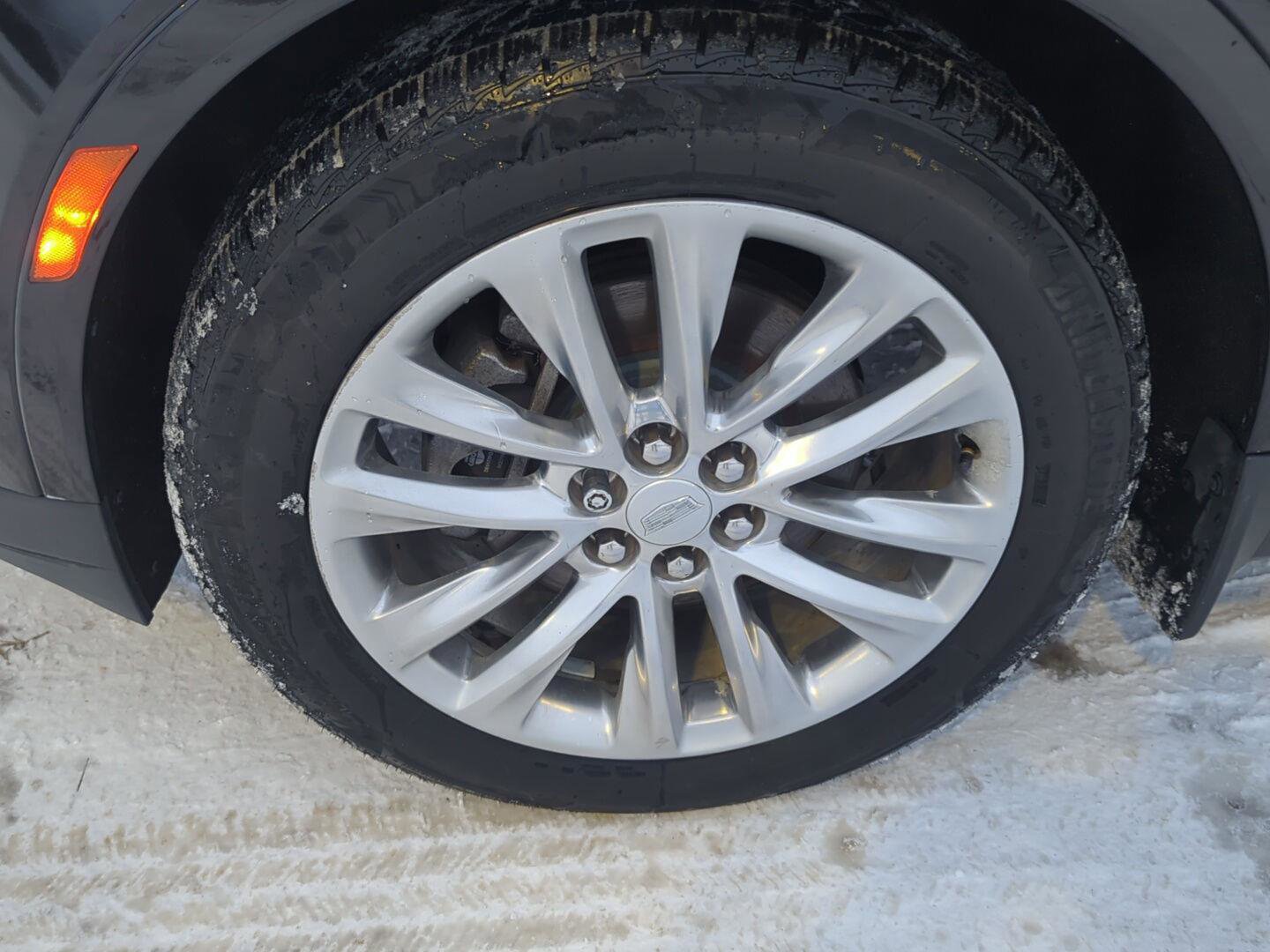 Used 2017 Cadillac XT5 Platinum image 31